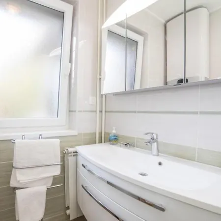 아파트 Apartman Maraska Park